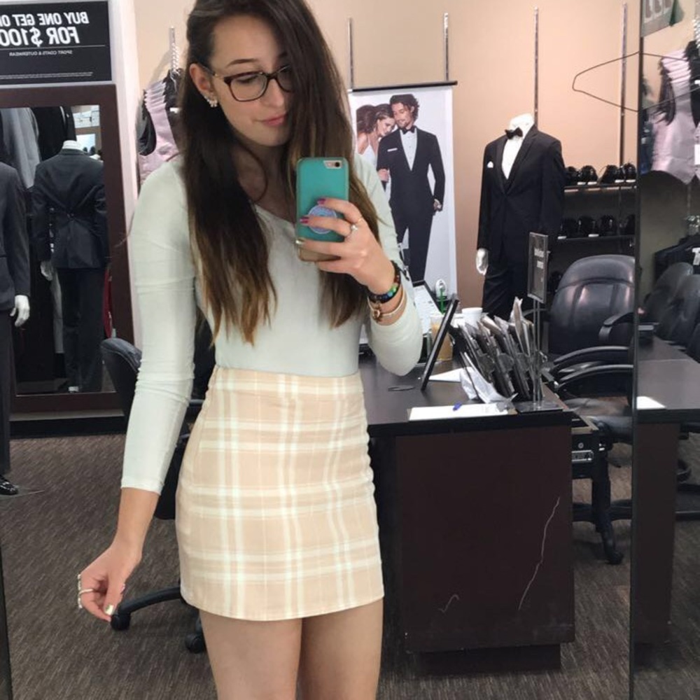 Peach mini skirt